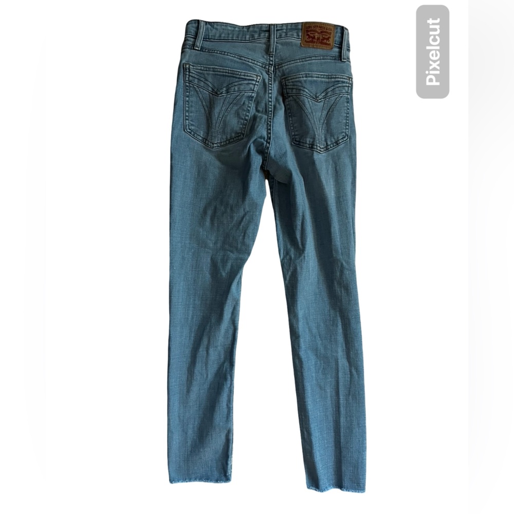 Levi’s 721 High Rise Skinny Jeans Light Blue Raw Hem Women Size 27.